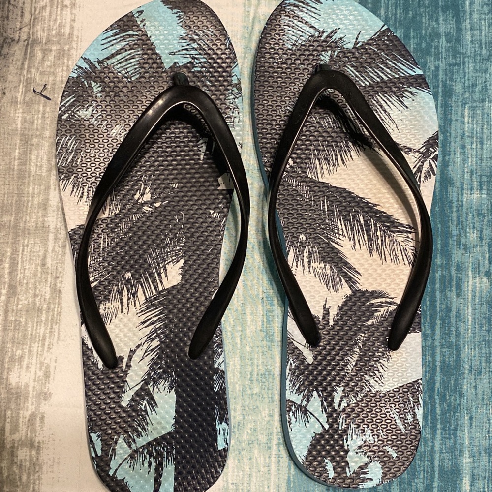 Old Navy flip flops